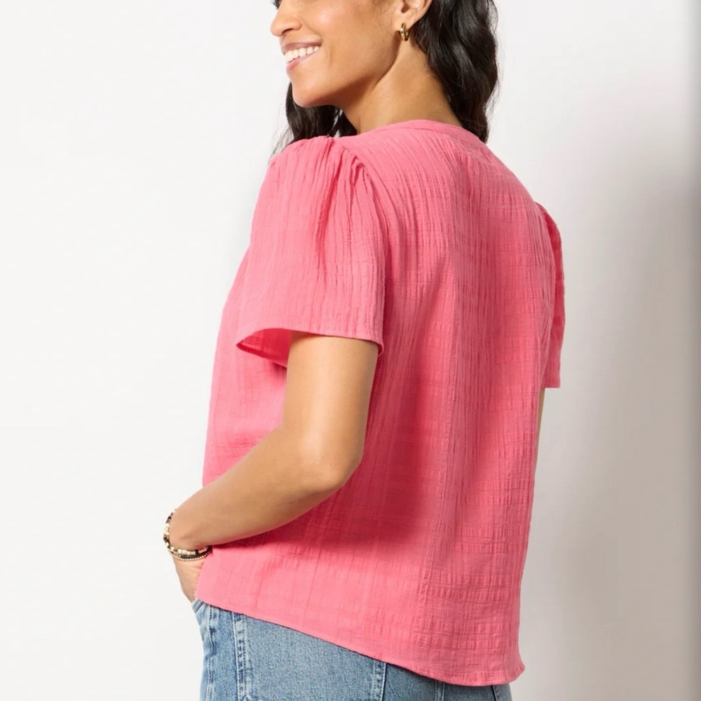 Shelby Textured Split Neck Top XL Sun-kissed coral
Evereve - Picture 3 of 13